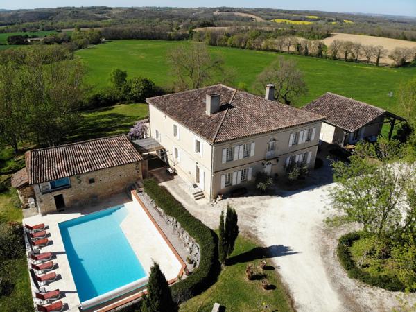 Élégante Gasconne avec Piscine et Vue proche de Mauvezin