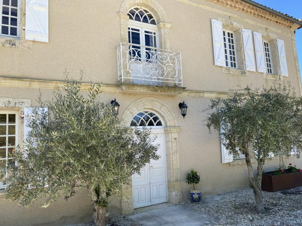 Élégante Gasconne avec Piscine et Vue proche de Mauvezin