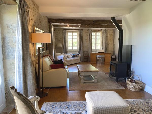 Élégante Gasconne avec Piscine et Vue proche de Mauvezin