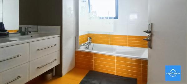 Maison à vendre 7 pièces L'HUISSERIE (53)