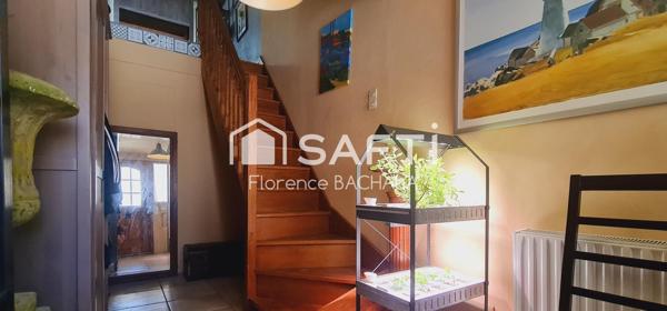 Petite maison de 90 m² pleine de charme, T5 entièrement rénovée