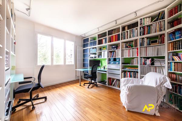 Maison La Garenne Colombes 7 pièces 172 m² 1 650 000 € ** - Référence 494CLR