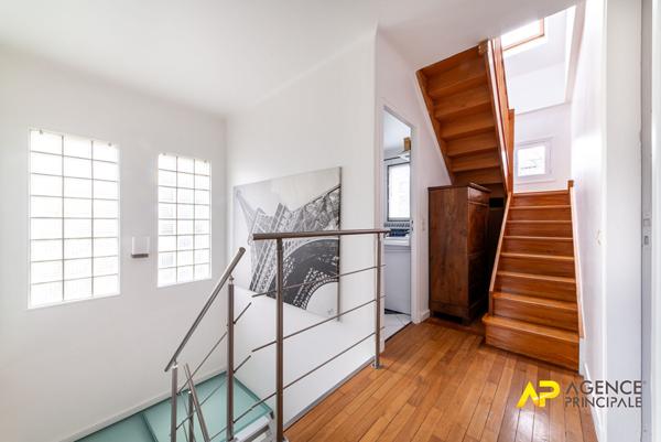 Maison La Garenne Colombes 7 pièces 172 m² 1 650 000 € ** - Référence 494CLR