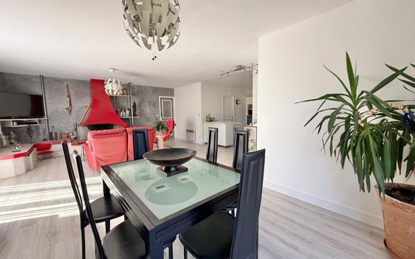 Maison à vendre    6 pièces •  Saint-Aubin-de-Médoc