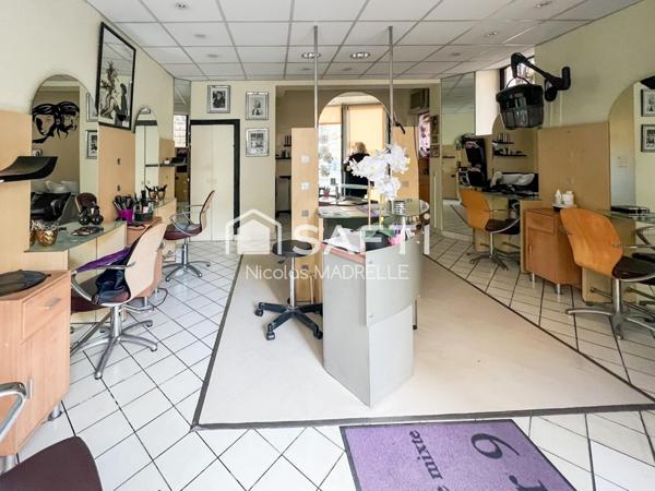 Bordeaux Centre : Local Pro + Appartement T3 + Cave Voûtée