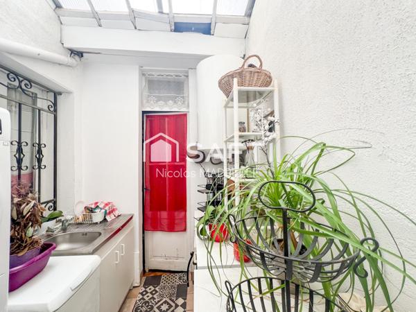 Bordeaux Centre : Local Pro + Appartement T3 + Cave Voûtée