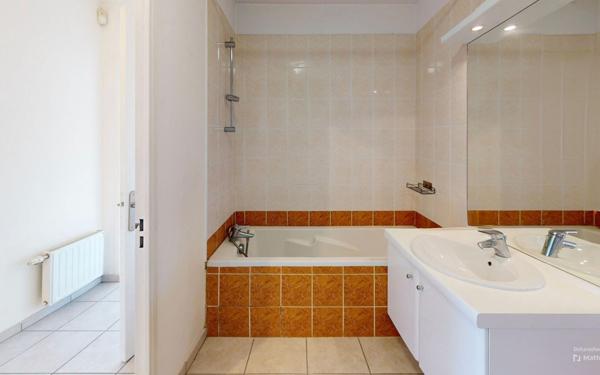 Appartement à vendre    3 pièces • 66,07 m2 Vaulx-en-Velin