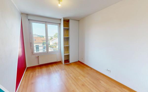Appartement à vendre    3 pièces • 66,07 m2 Vaulx-en-Velin