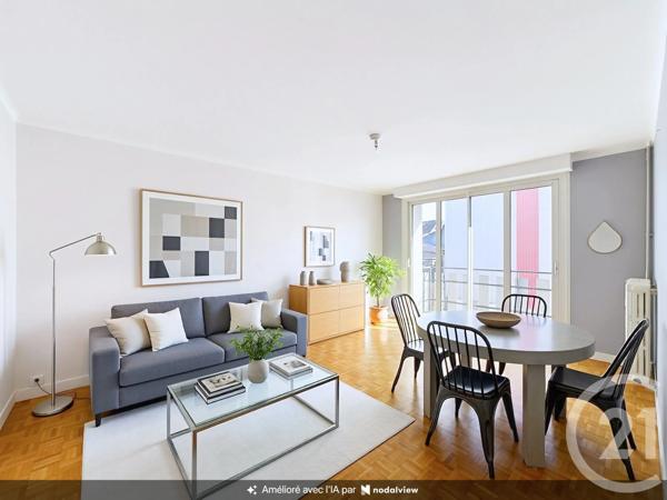 Appartement T3 à vendre  3 pièces - 68,93 m 2   LAVAL  - 53