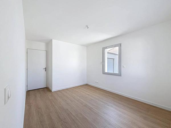 Vivez le confort du récent aux portes de La Rochelle