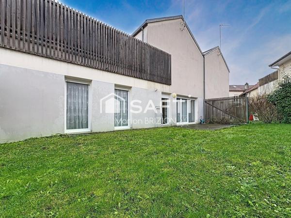 A VENDRE - APPARTEMENT DE TYPE 4 REZ DE JARDIN - PARKING + BOX - JARDIN - COUR