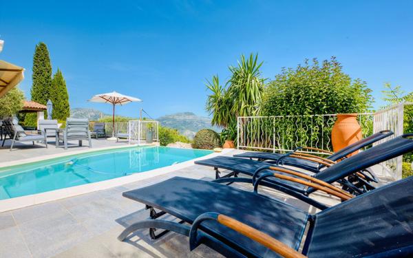 Maison à vendre    5 pièces • 138,25 m2 Carros