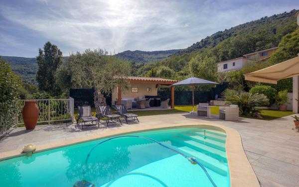 Maison à vendre    5 pièces • 138,25 m2 Carros