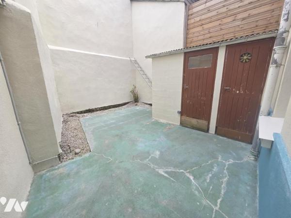 PROCHE DES COMMERCES ET DE LA MER - Maison mitoyenne