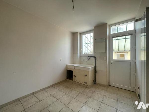 PROPRIETE de 127m² et annexe de 24m² avec dépendances sur 1900m² de terrain à ROUESSE FONTAINE