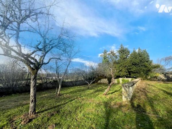 PROPRIETE de 127m² et annexe de 24m² avec dépendances sur 1900m² de terrain à ROUESSE FONTAINE