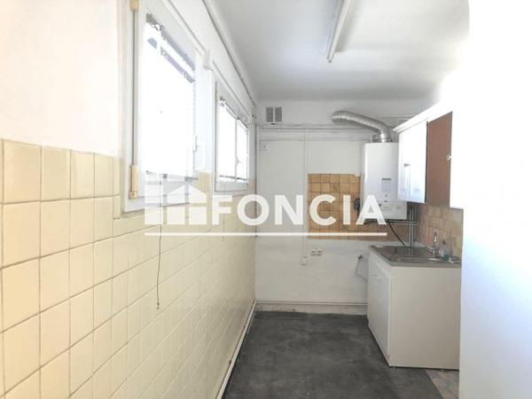 Location Appartement 4 pièces 59.8 m² - 17C RUE CAPITAINE GALINAT Marseille 13005