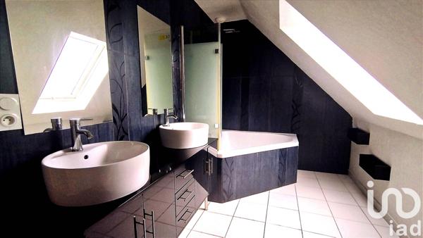 Maison à vendre 6 pièces 111 m² Quimperlé