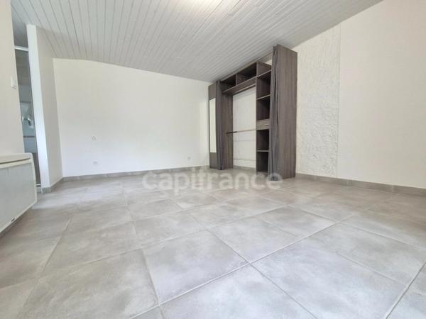 Maison à vendre 5 pièces BREUILLET (17) - Terrain de 815m²