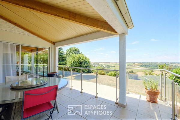 Maison d’architecte avec vue panoramique aux portes de la ville