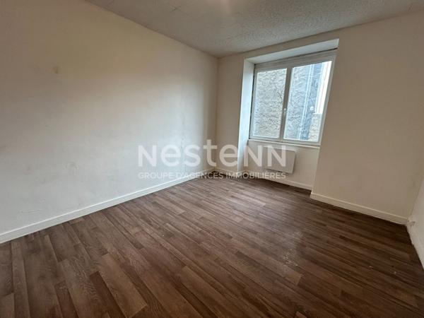 Bel Immeuble composés de 3 logements au coeur de Noyen Sur Sarthe !