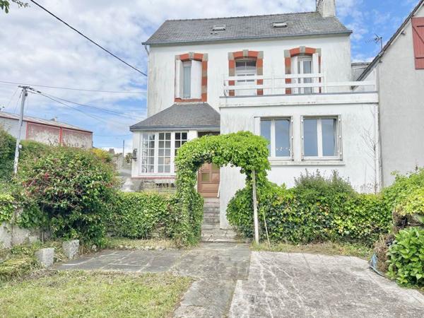 Maison à vendre |                                       Carhaix-Plouguer |                                        5 pièces  |  103 m²