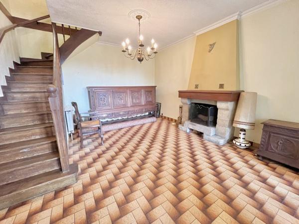 Maison à vendre |                                       Carhaix-Plouguer |                                        5 pièces  |  103 m²