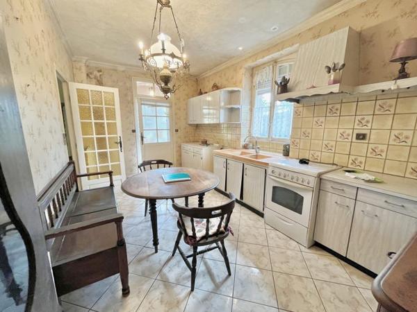 Maison à vendre |                                       Carhaix-Plouguer |                                        5 pièces  |  103 m²