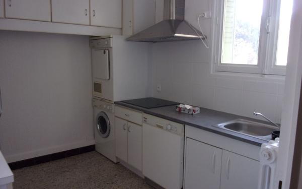 Appartement à louer    3 pièces • 69,40 m2 Bourg-en-Bresse