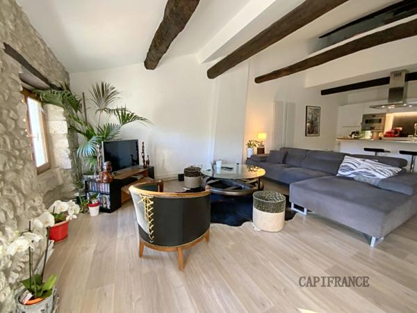 Domaine dans le Luberon - 2,6 ha - 1100 m2 - à vocation de tourisme de luxe et événementiel