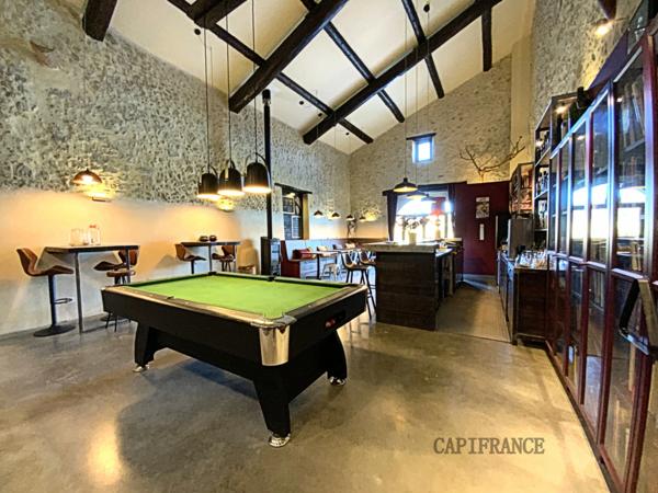 Domaine dans le Luberon - 2,6 ha - 1100 m2 - à vocation de tourisme de luxe et événementiel