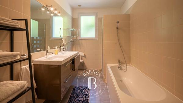 Bergerac, Manoir 6 Chambres -  280 m² à vendre