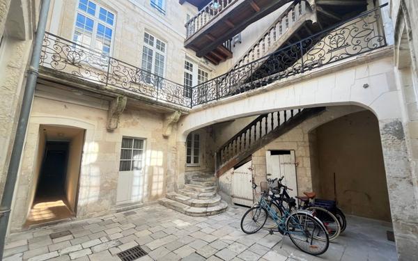 Appartement à vendre    1 pièce • 27,28 m2 La Rochelle