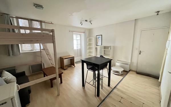 Appartement à vendre    1 pièce • 27,28 m2 La Rochelle