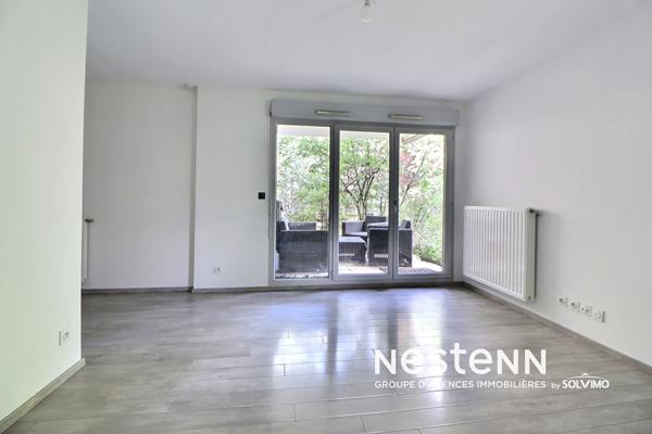 Appartement rez-de-jardin Saint Priest Proche Village 3 pièces 58 m2, terrasse, jardin garage