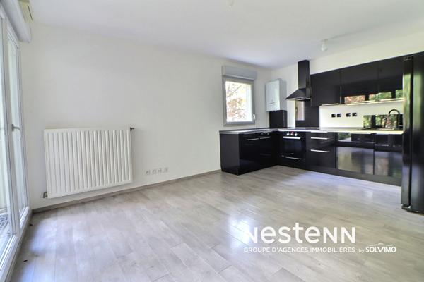 Appartement rez-de-jardin Saint Priest Proche Village 3 pièces 58 m2, terrasse, jardin garage