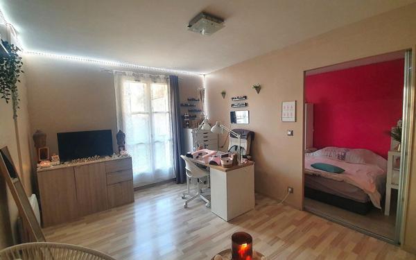 Appartement à vendre    2 pièces • 32 m2 Brie-Comte-Robert