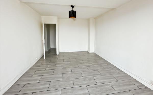 Appartement à vendre    3 pièces • 54 m2 Bondy