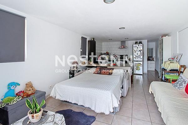 À VENDRE DRAGUIGNAN - Maison de 4 chambres avec studio indépendant et piscine sur 908 m² de terrain