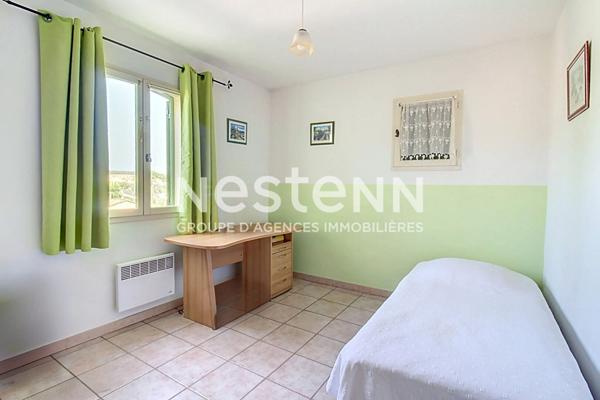 À VENDRE DRAGUIGNAN - Maison de 4 chambres avec studio indépendant et piscine sur 908 m² de terrain