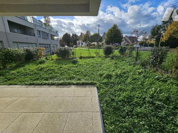 Exclusivité, dans un immeuble de 2021, en rez-de-chaussée, appartement à 600m du plein centre d...