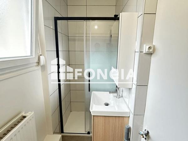 Location Appartement 3 pièces 54 m² - 35 AVENUE VINCENT AURIOL Charleville-mezieres 08000