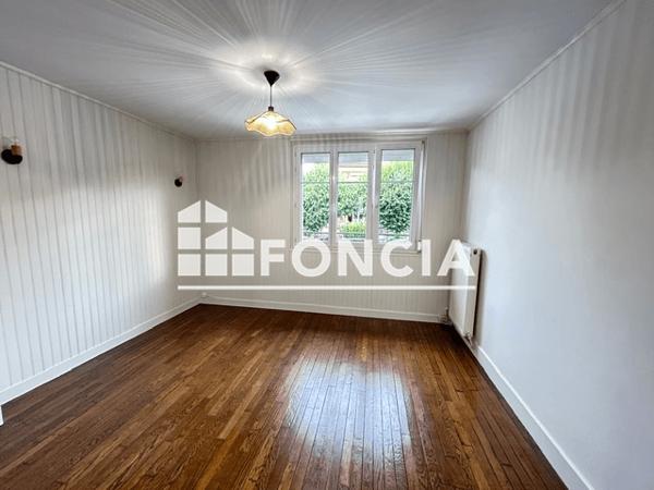 Location Appartement 3 pièces 54 m² - 35 AVENUE VINCENT AURIOL Charleville-mezieres 08000