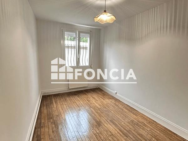 Location Appartement 3 pièces 54 m² - 35 AVENUE VINCENT AURIOL Charleville-mezieres 08000