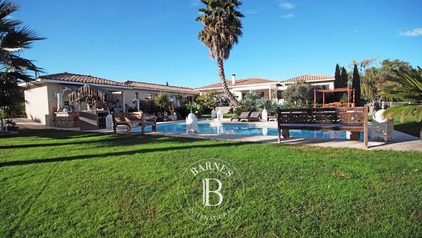 Perpignan, Maison 6 Chambres -  360 m² à vendre