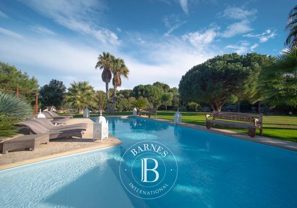 Perpignan, Maison 6 Chambres -  360 m² à vendre