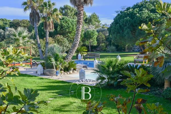 Perpignan, Maison 6 Chambres -  360 m² à vendre