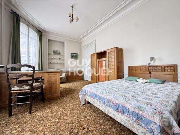 Rare en hyper-centre de Reims – Hôtel particulier de caractère de plus de 200 m² avec garage