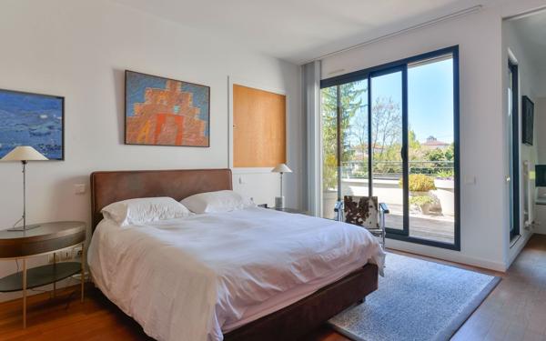 Maison à vendre    5 pièces • 217 m2 Saint-Cyr-au-Mont-d'Or