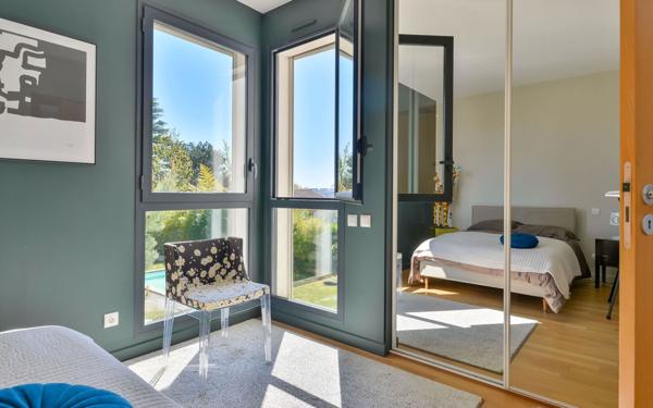 Maison à vendre    5 pièces • 217 m2 Saint-Cyr-au-Mont-d'Or